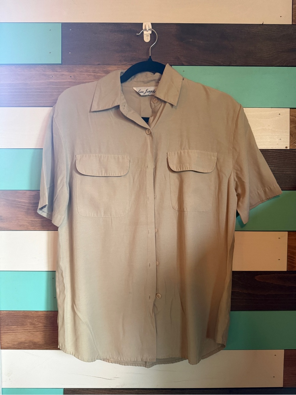 Short-Sleeve Button-Down Shirt in Tan